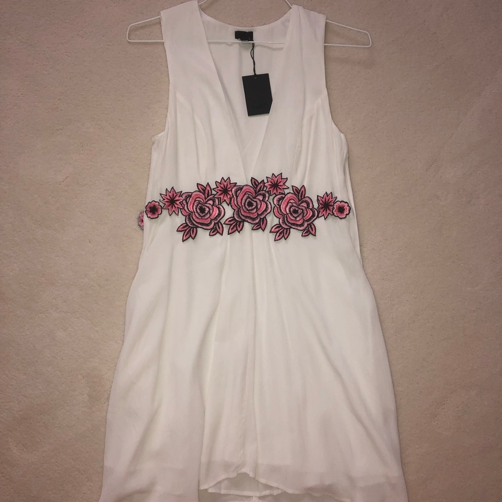 NBD Like you dress- white and floral dress